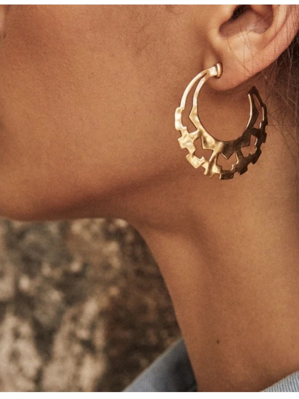 Kendra Scott Gold Filagre Shiva Open Hoops NEW $68